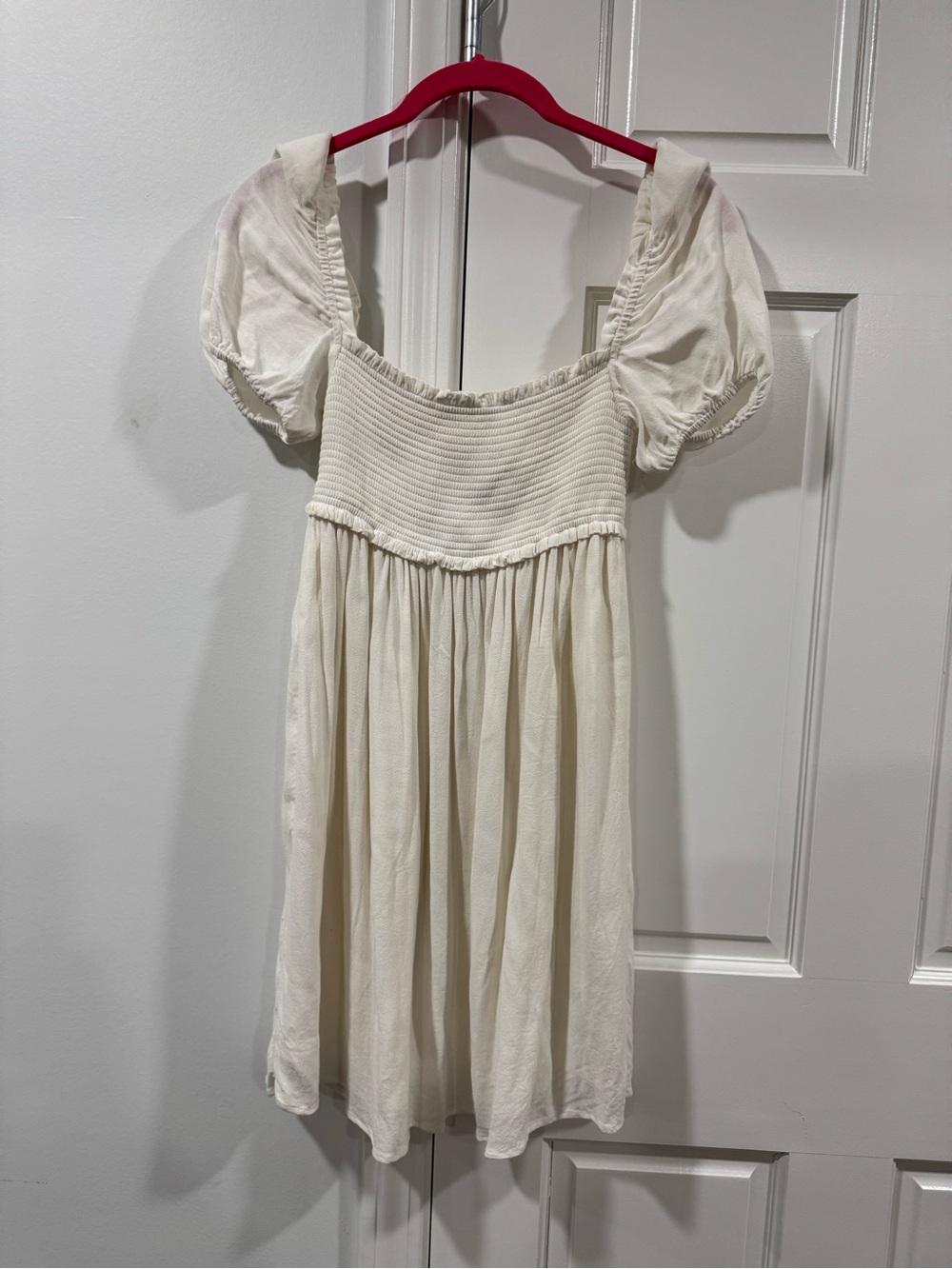Ivory Puff-Sleeve Smocked Casual Dress